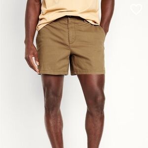 Never worn Slim Built-In Flex Ultimate Chino Shorts-- 7-inch inseam